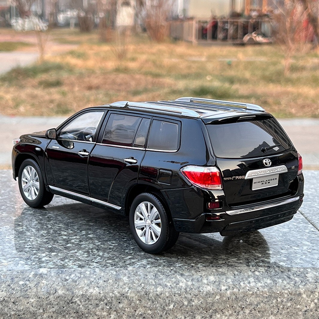 1/18 Scale Highlander 2012 Black Diecast Car Model Toy Collection