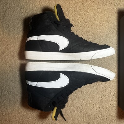 Size 9.5 - Nike Blazer Mid 77 x Slam Jam Class of 1977, Upside