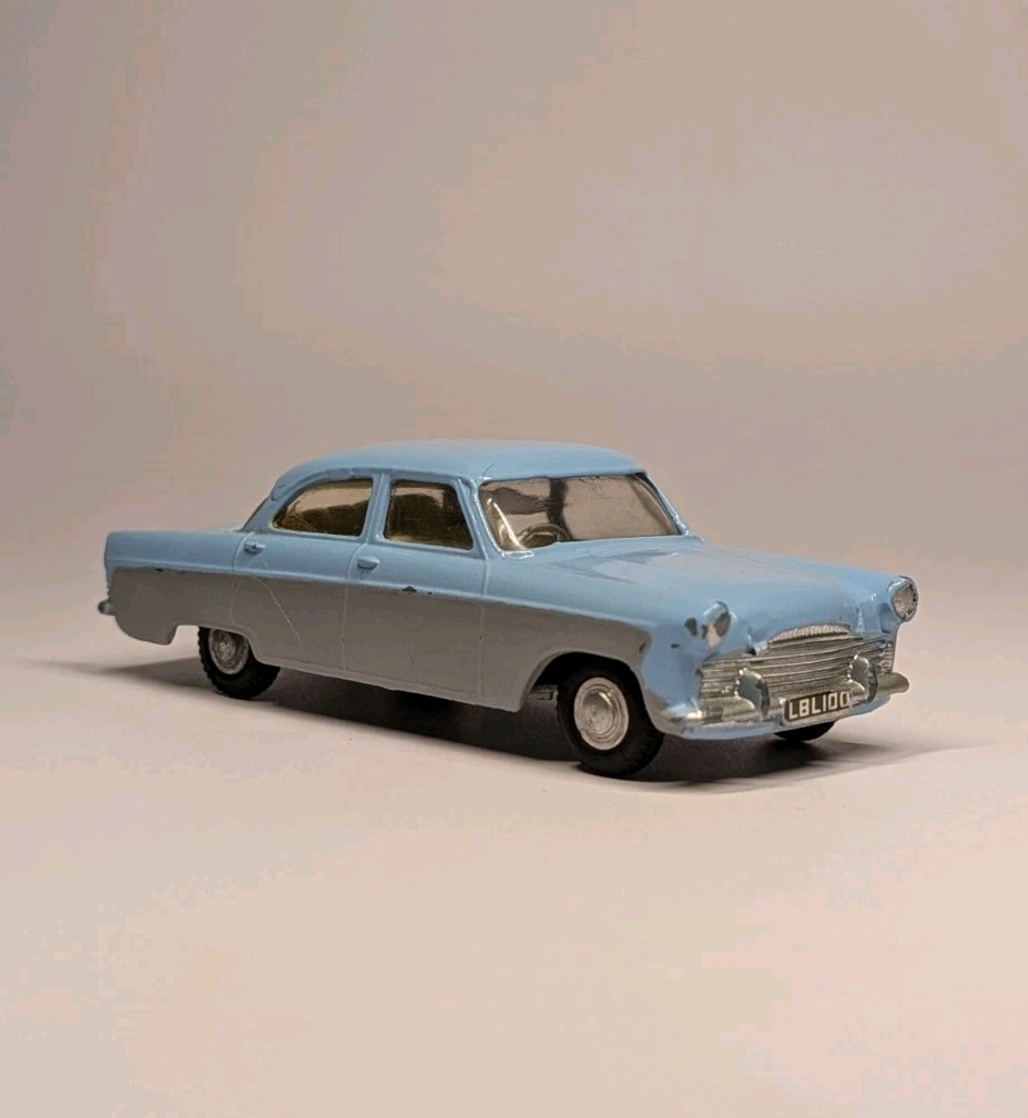 Spot-On 100sl, Ford Zodiac (with lights) - Free Price Guide & Review