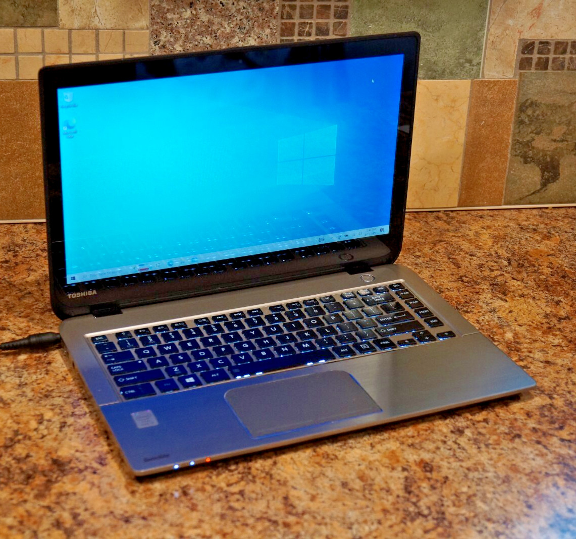 Activated 22H2 WIN 10 Home Toshiba E45t-A4300 Gen4 i5@1.60GHz,6GB