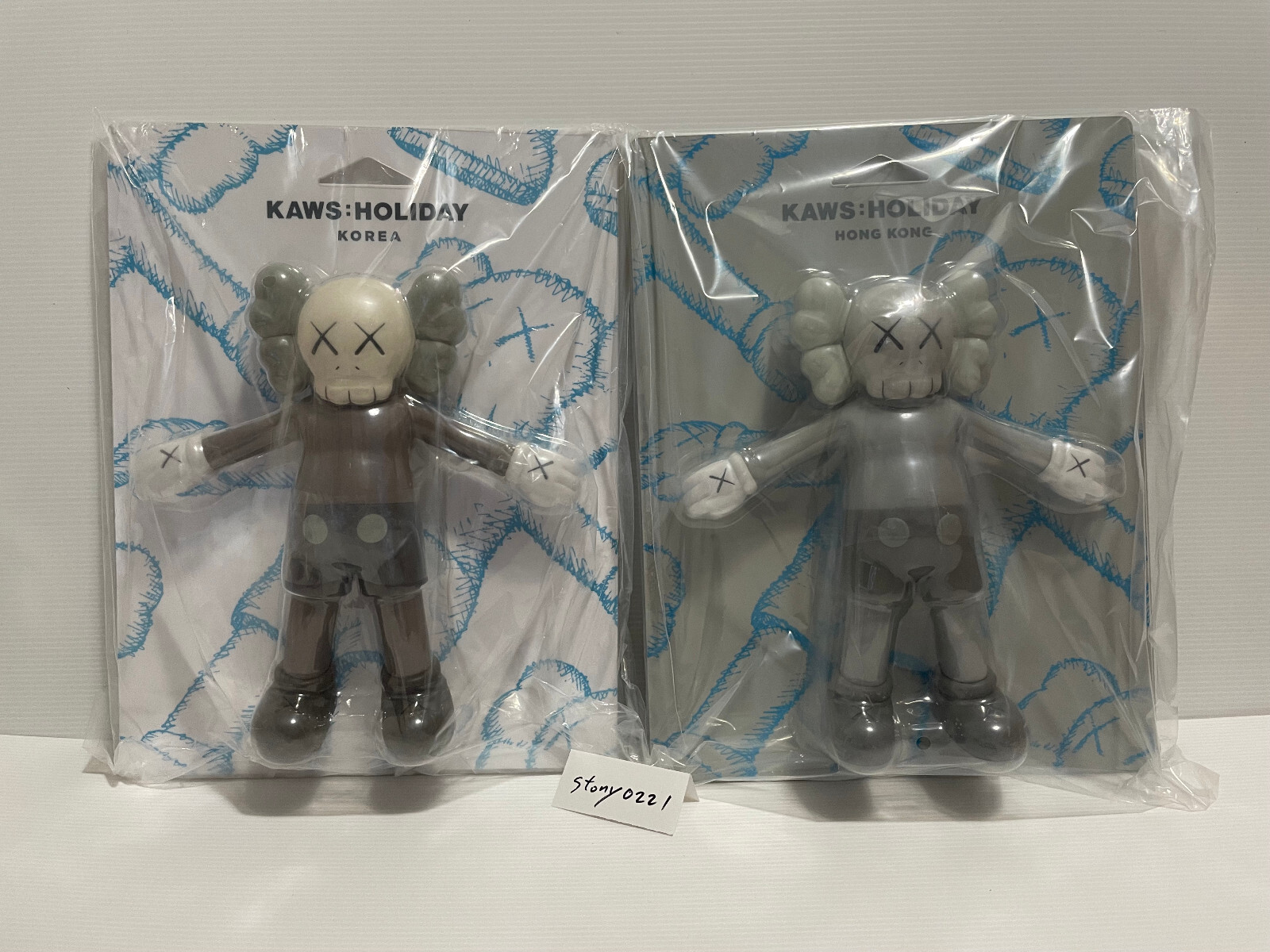 Kaws Holiday Companion bath toys korea hong kong set of 2 | eBay