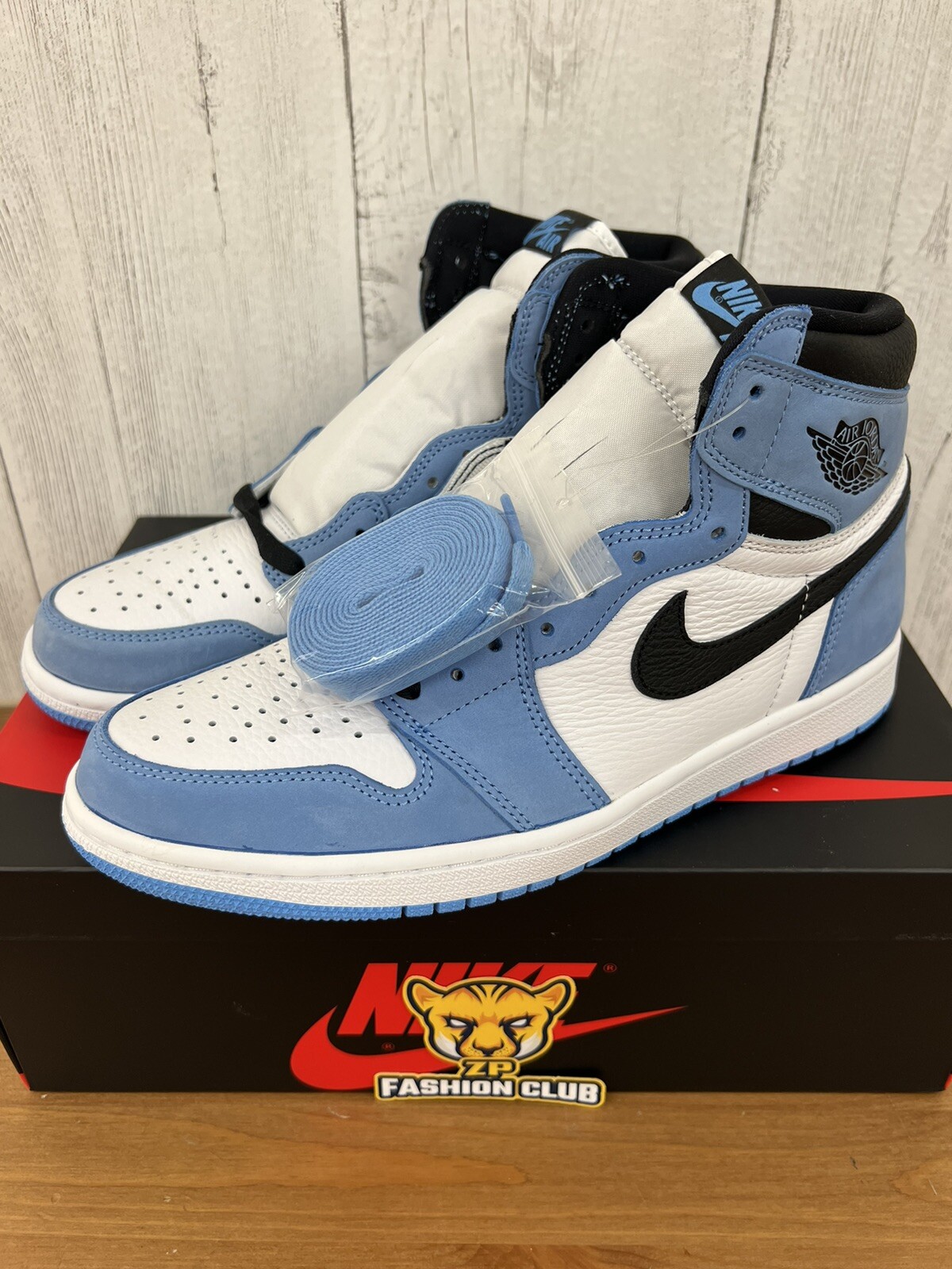 Air Jordan 1 High OG UNC University Blue MENS 555088-134 GS 575441