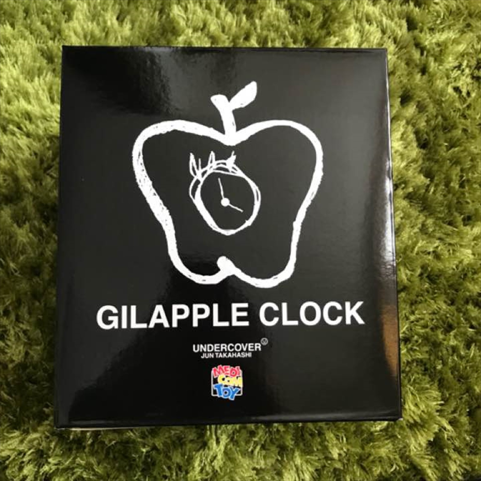 UNDERCOVER × MEDICOM TOY GILAPPLE CLOCK Black Apple Watch 2018