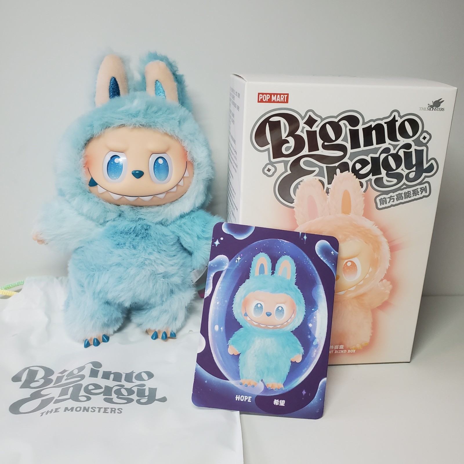 100% AUTHENTIC! Labubu 