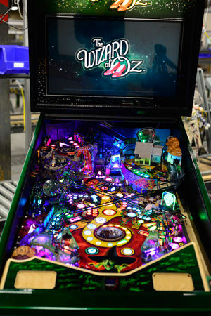 消えつつあるピンボールを救うべく開発された新たなピンボールマシン