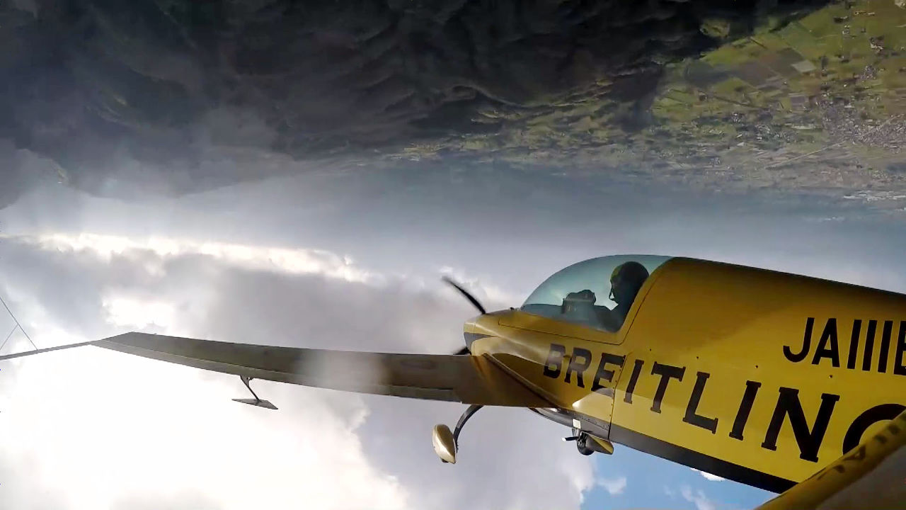 エアレース・パイロット室屋義秀選手の飛行機に乗って究極の三次元