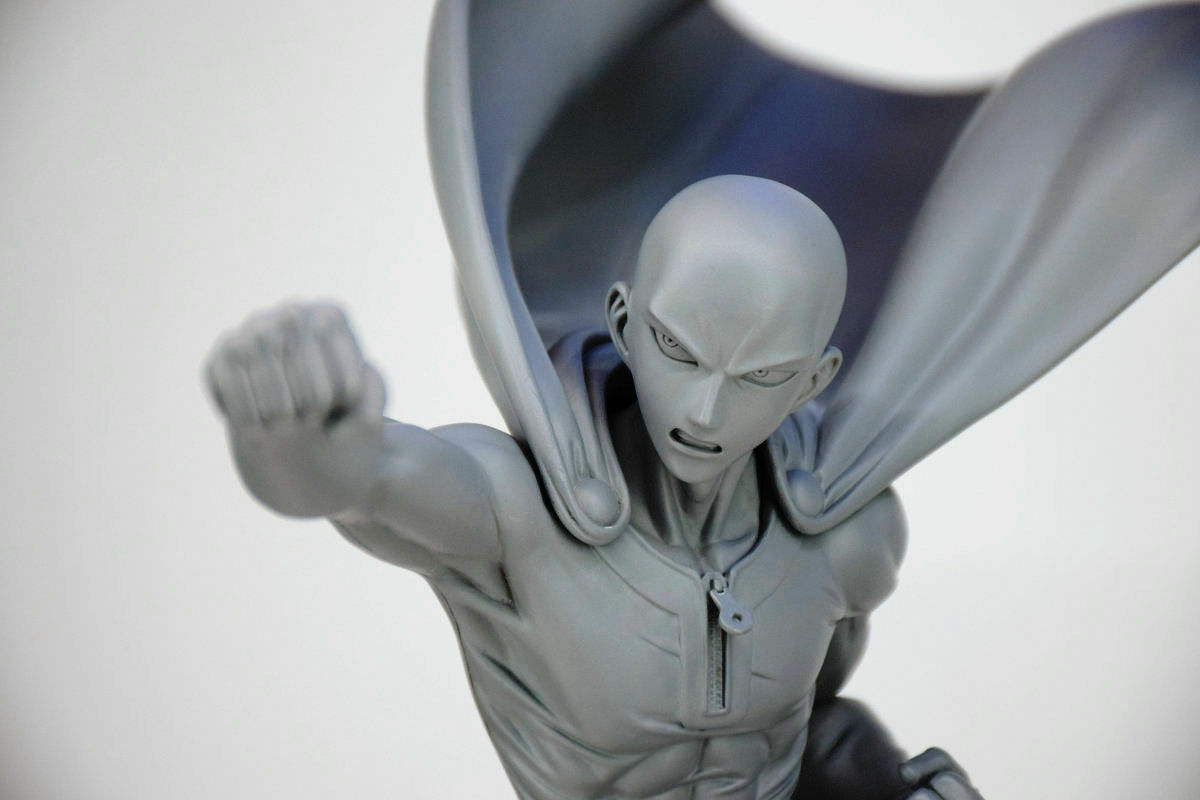 趣味でヒーローをやっている者だ」＆マジ殴りモード、まさに両極のワン