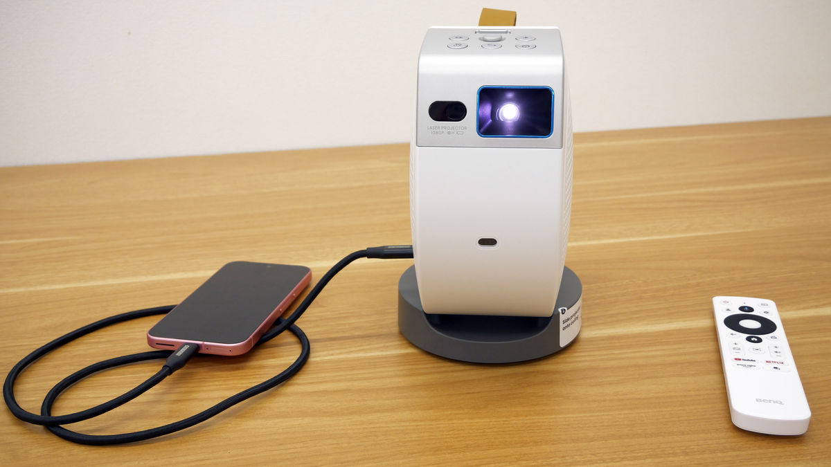 BenQのフルHDモバイルプロジェクター「GV50」のバッテリー時間や充電