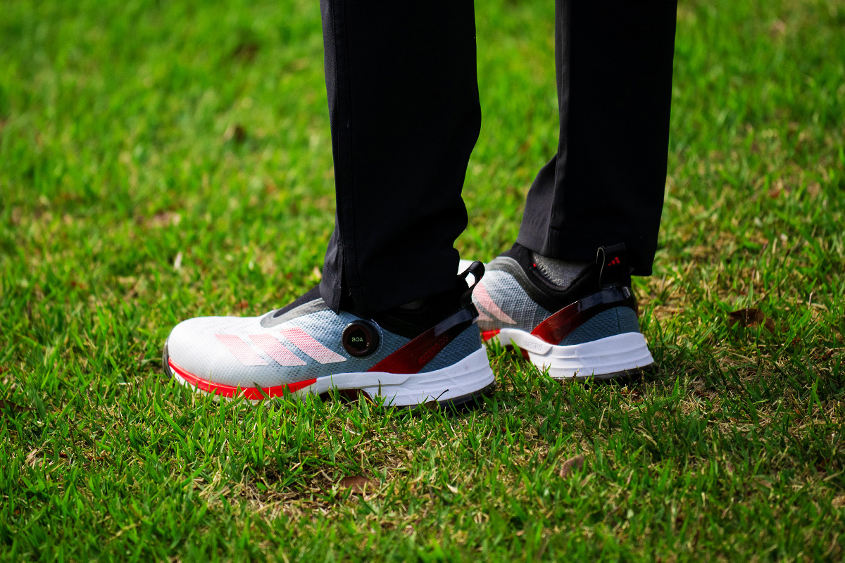 なんなんだこの足にフィットする一体感はっ！アディダス「アディゼロ