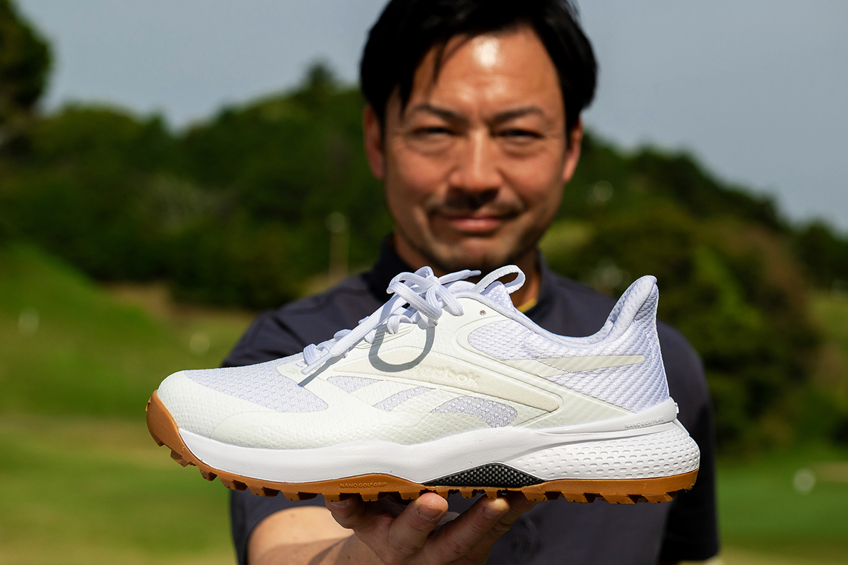 デシャンボーが履いている割に…意外なしなやかさ リーボック「ナノ