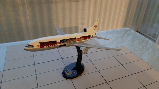 Lockheed TriStar ,TWA , Revell Cutaway Model - Ready for