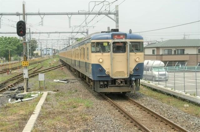 総武快速線に「スカ色」が投入された不思議 今ではレトロ列車になった