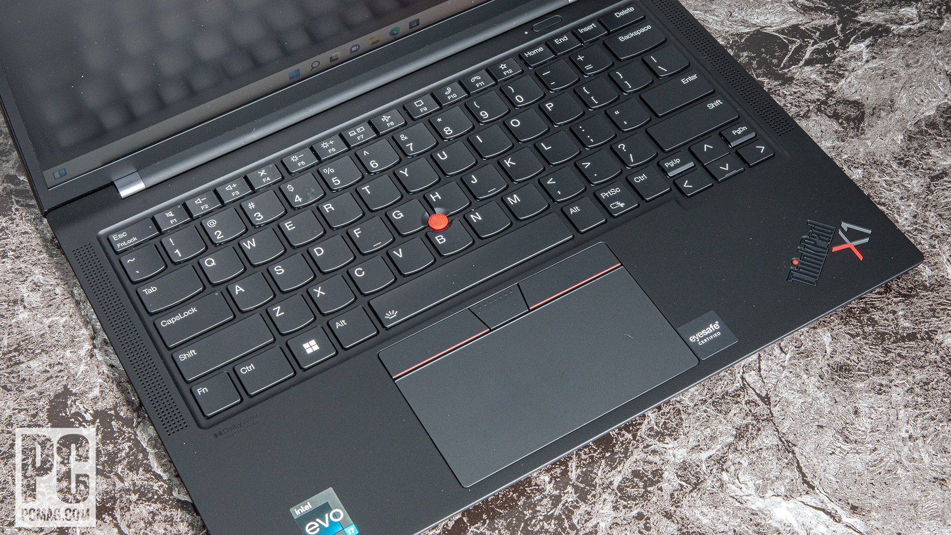 Lenovo ThinkPad X1 Carbon Gen 10 (2022) Review | PCMag