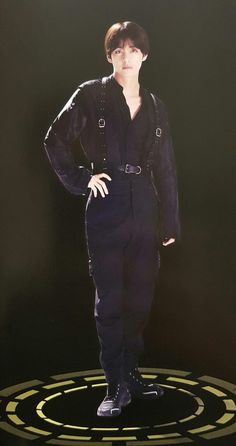 20 件の「テヒョン等身大パネル」や「テヒョン」のアイデアを見つけま