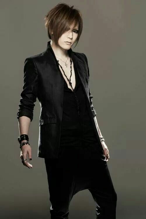 Uruha. The GazettE. His hair is so short in this picture! :3