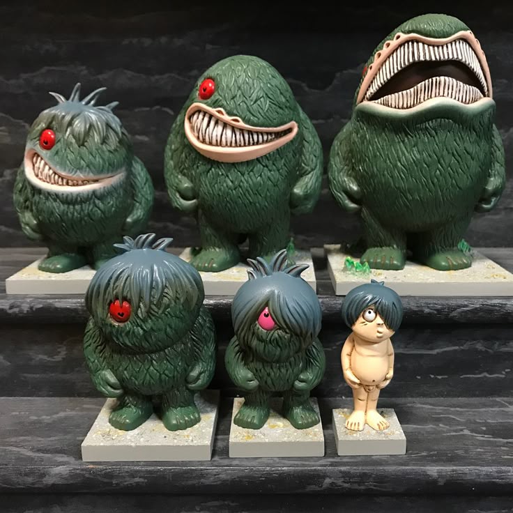 Toshi aruimimakezu on Instagram: “再販します！「大海獣から鬼太郎へ