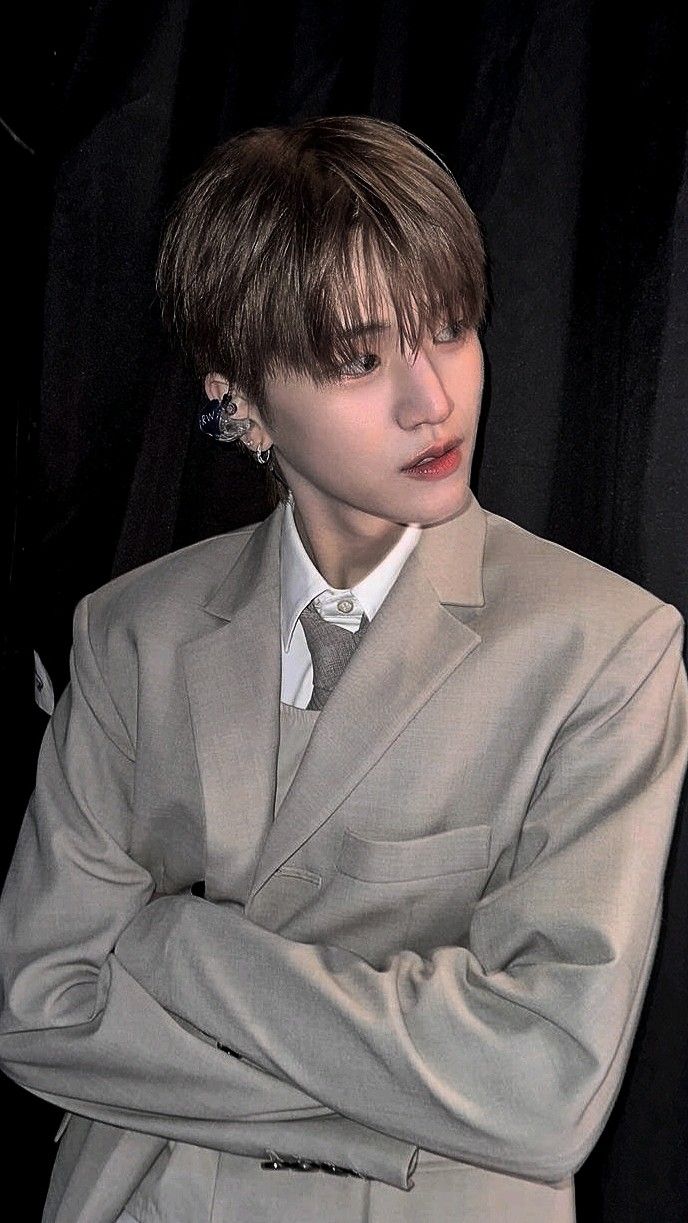 35 件の「BOYNEXTDOOR リウ」や「kpopの壁紙」のアイデアを見つけま