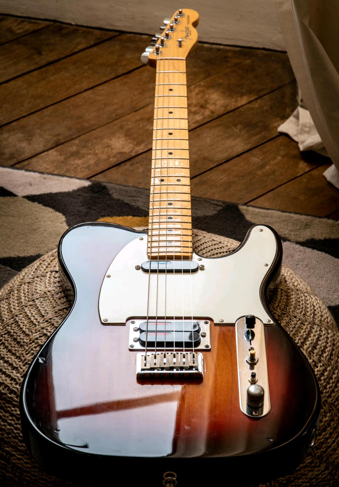 2011年製USテレキャスター、ジョニー・グリーンウッド仕様に改造 : r