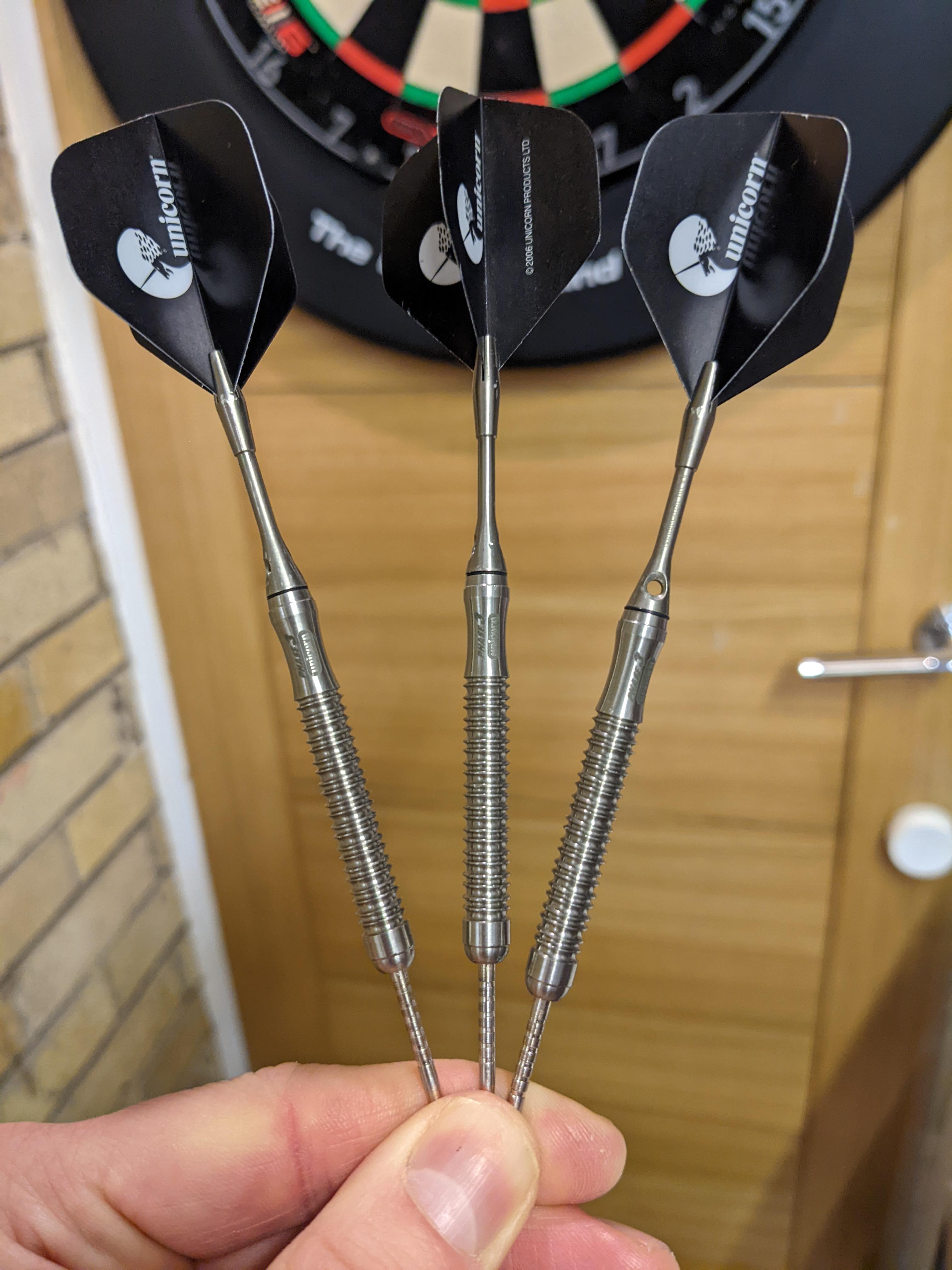 2000年代初頭のフィル・テイラーの雰囲気をちょっと出そうとしてる感じ