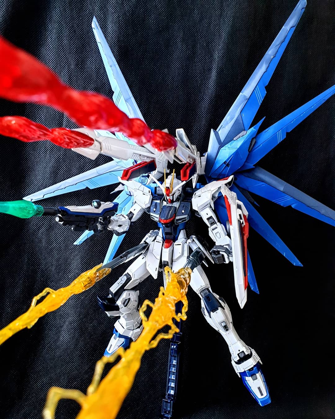 やっと完成！ P Bandai MG 1/100 フリーダムガンダム 2.0 フルバースト