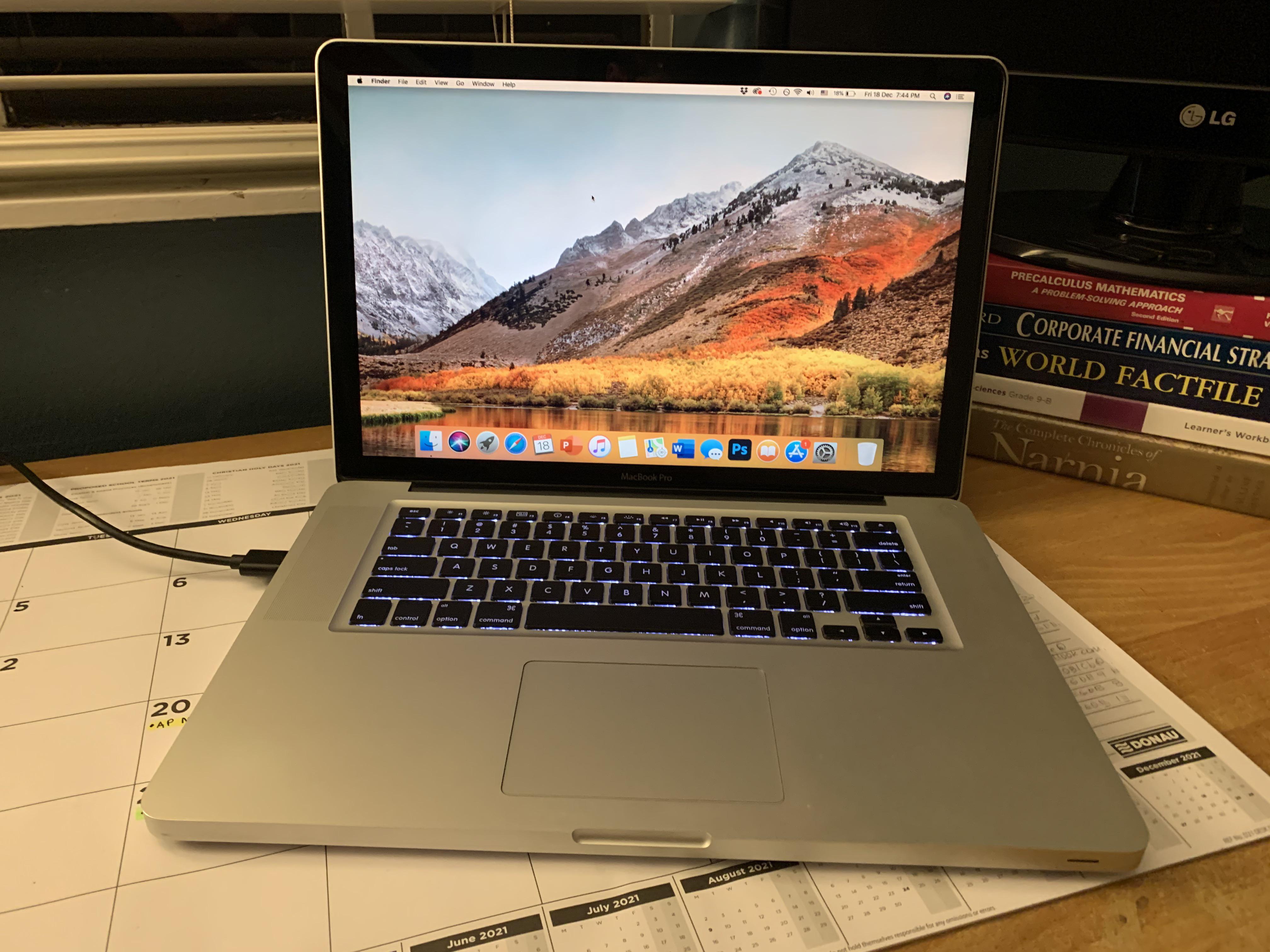 私の「新しい」2010年半ばの15インチMacBook Pro : r/macbookpro