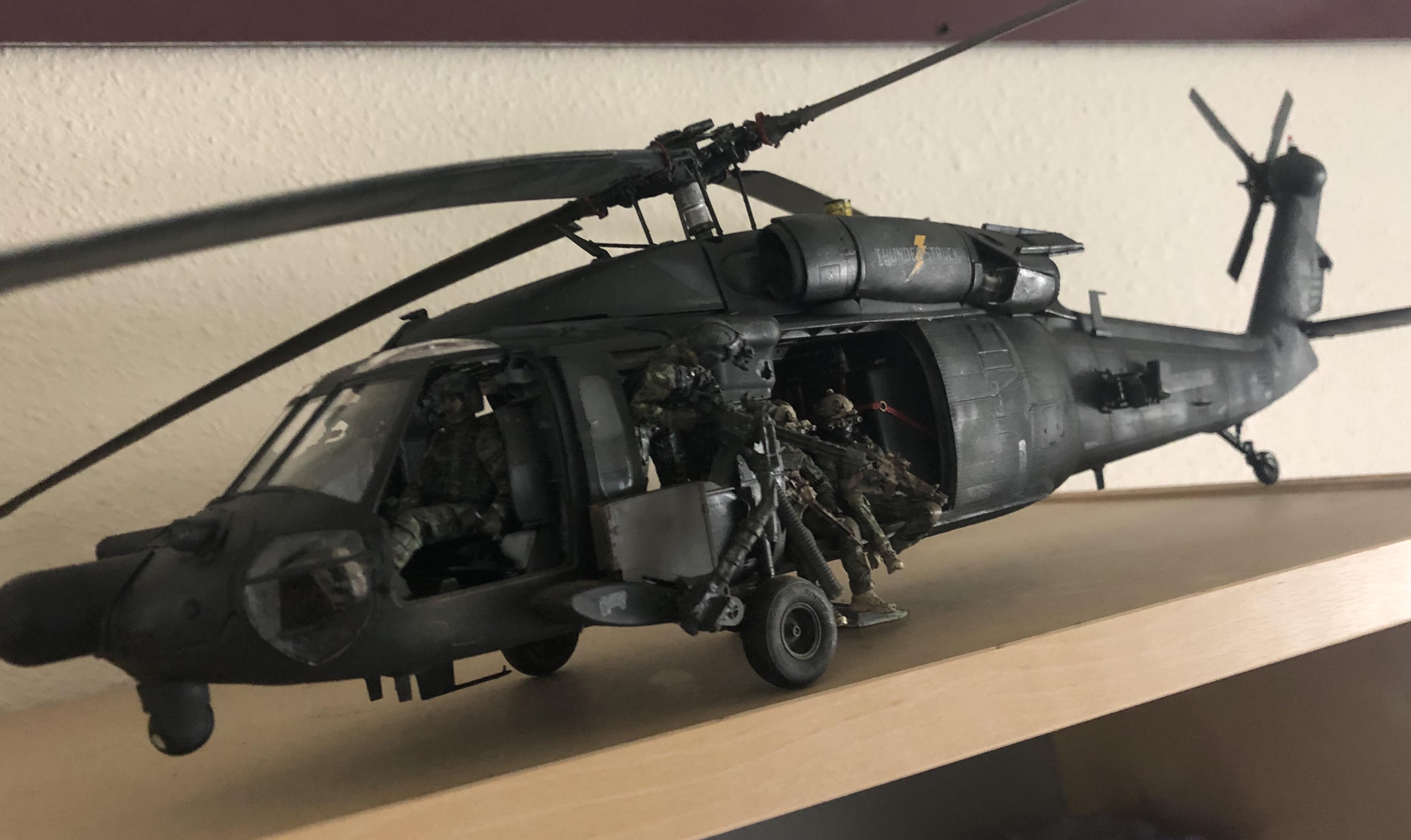 隔離期間の製作、完了！1/35 キティホーク MH-60L ブラックホーク