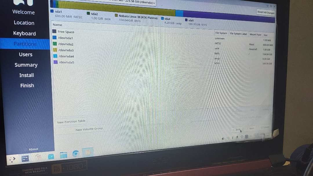 Nobara KDE Linux のセットアップを手動パーティションで行うのを