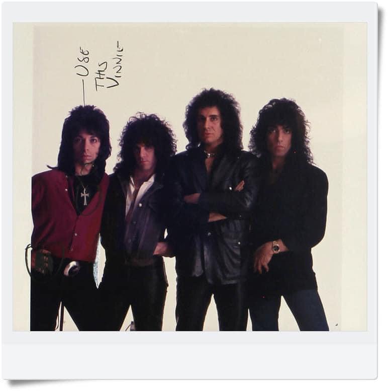 KISSの「Lick It Up」アルバムカバー。アルバムカバーの最終版に使用