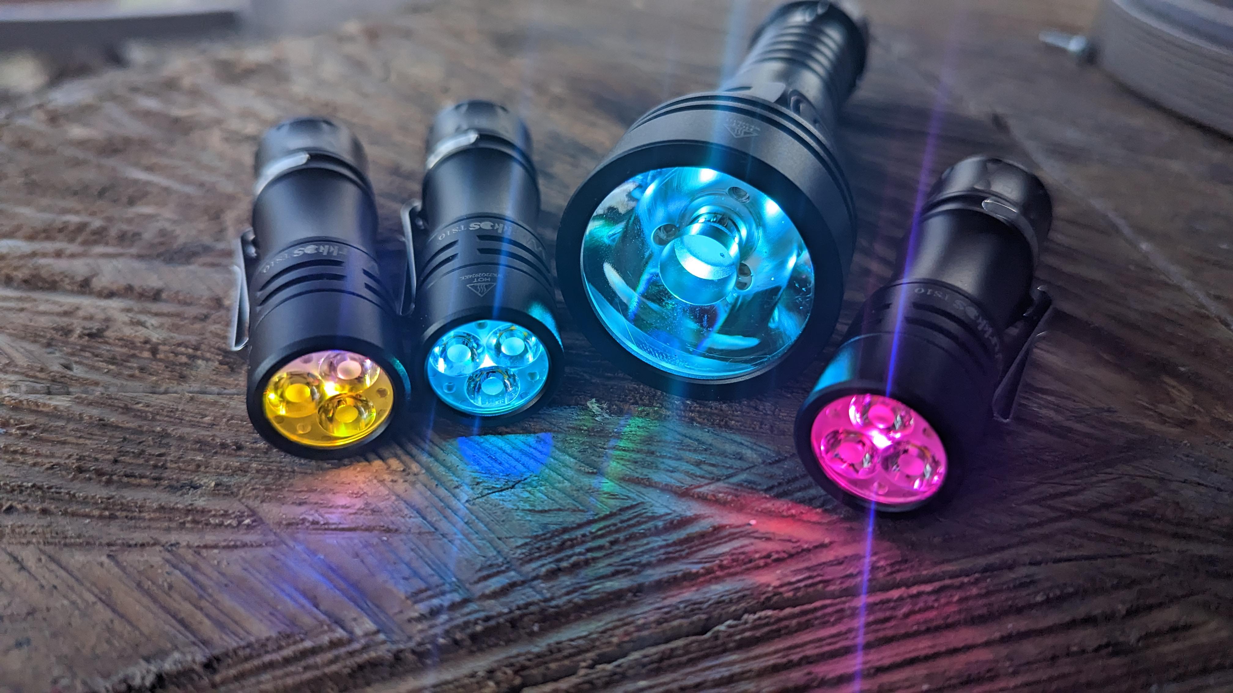 Wurkkos TS10 modded with RGB aux. Smooth transitions to all the