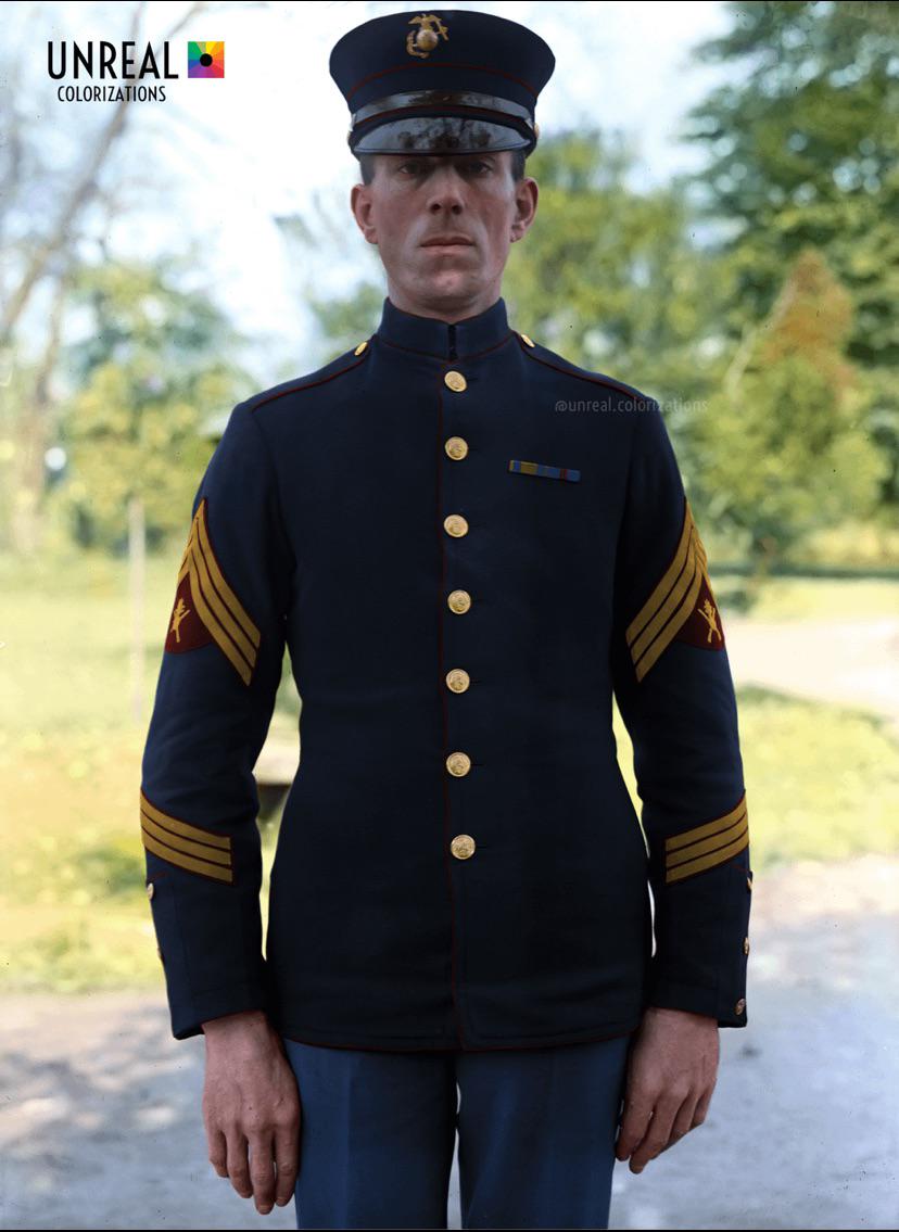 1917年頃の米海兵隊ブルー・ドレス制服姿のカラー写真 : r/USMC