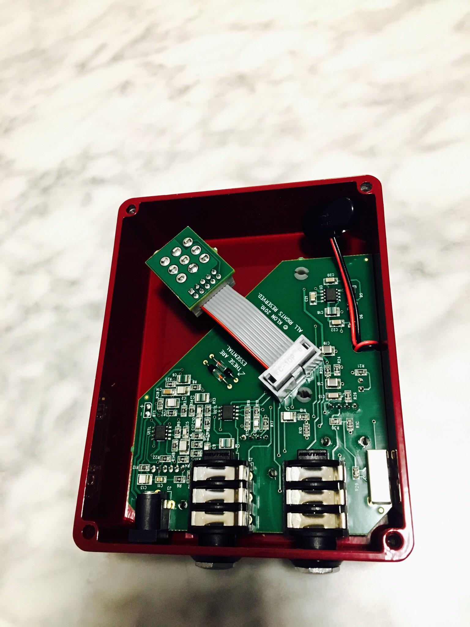 Klon KTR の内部が公開された。Centaur とは異なり、黒い溶けたグーの