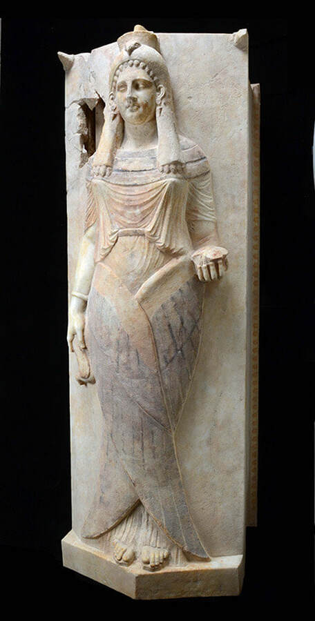 カルタゴのラバのネクロポリスで発見された、香炉を持つ女性像が描かれ