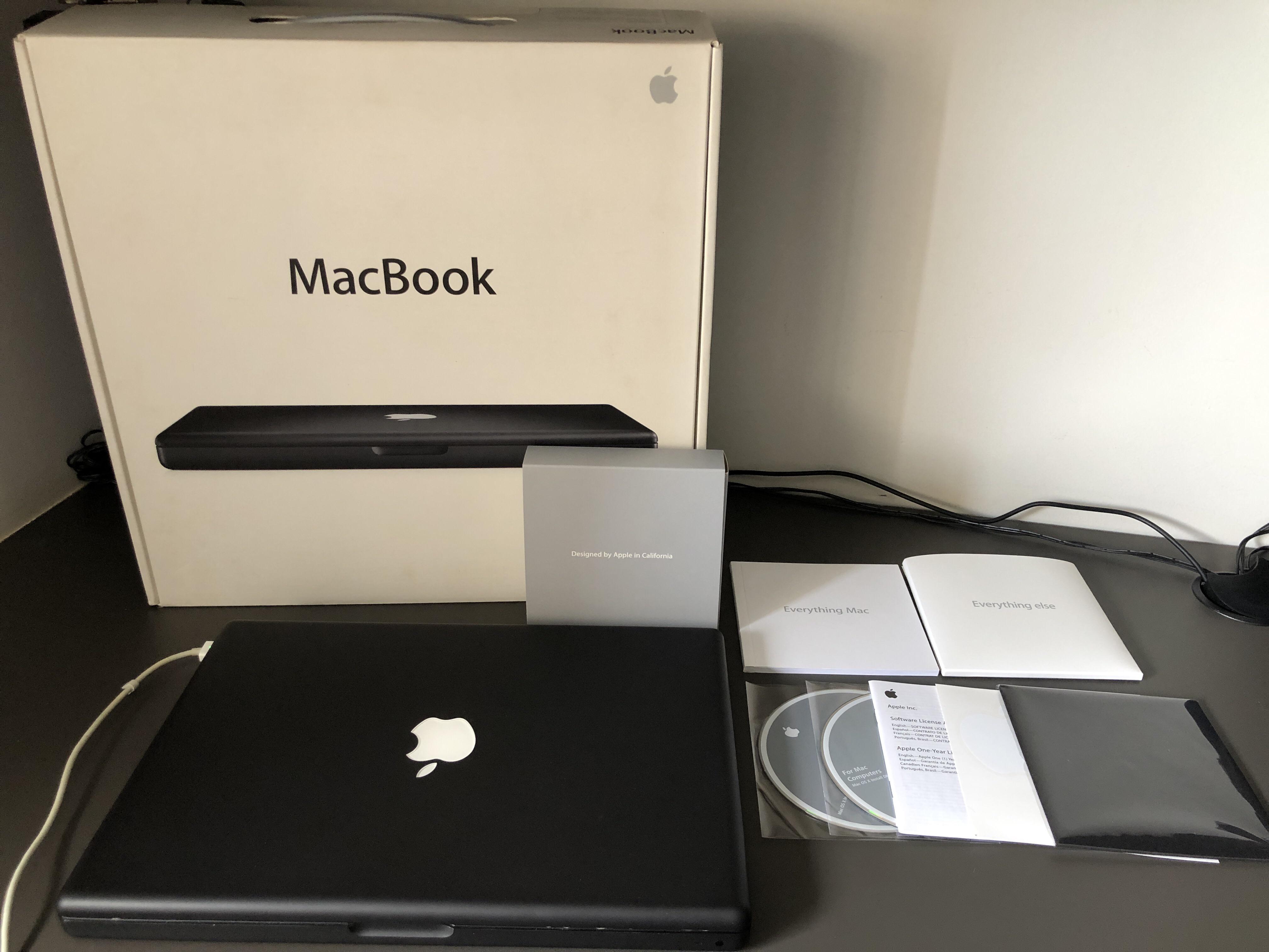 My first Mac : Black MacBook, still working with Lion! : r/mac