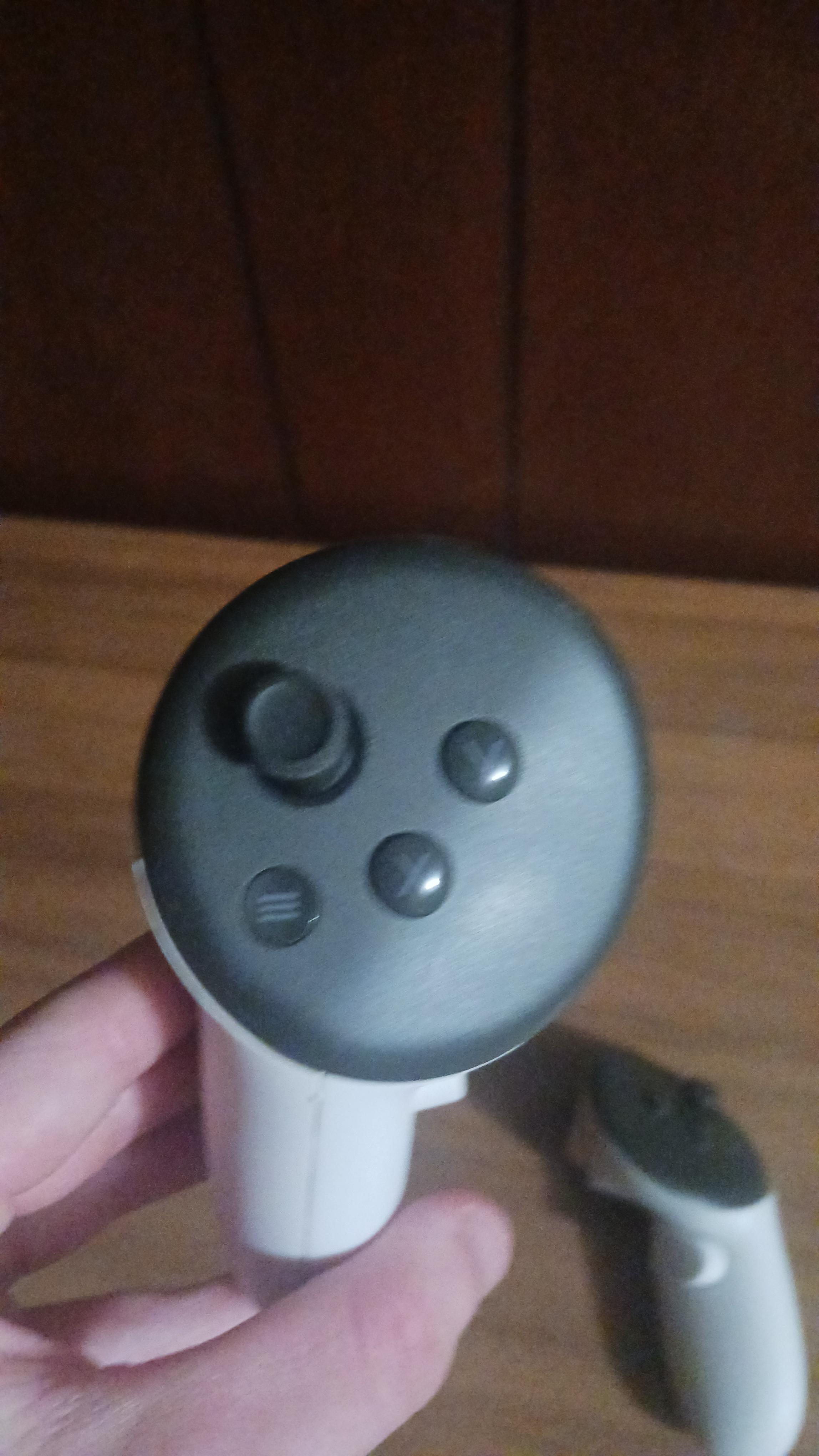 Meta Quest 3 左コントローラーの問題 : r/OculusQuest