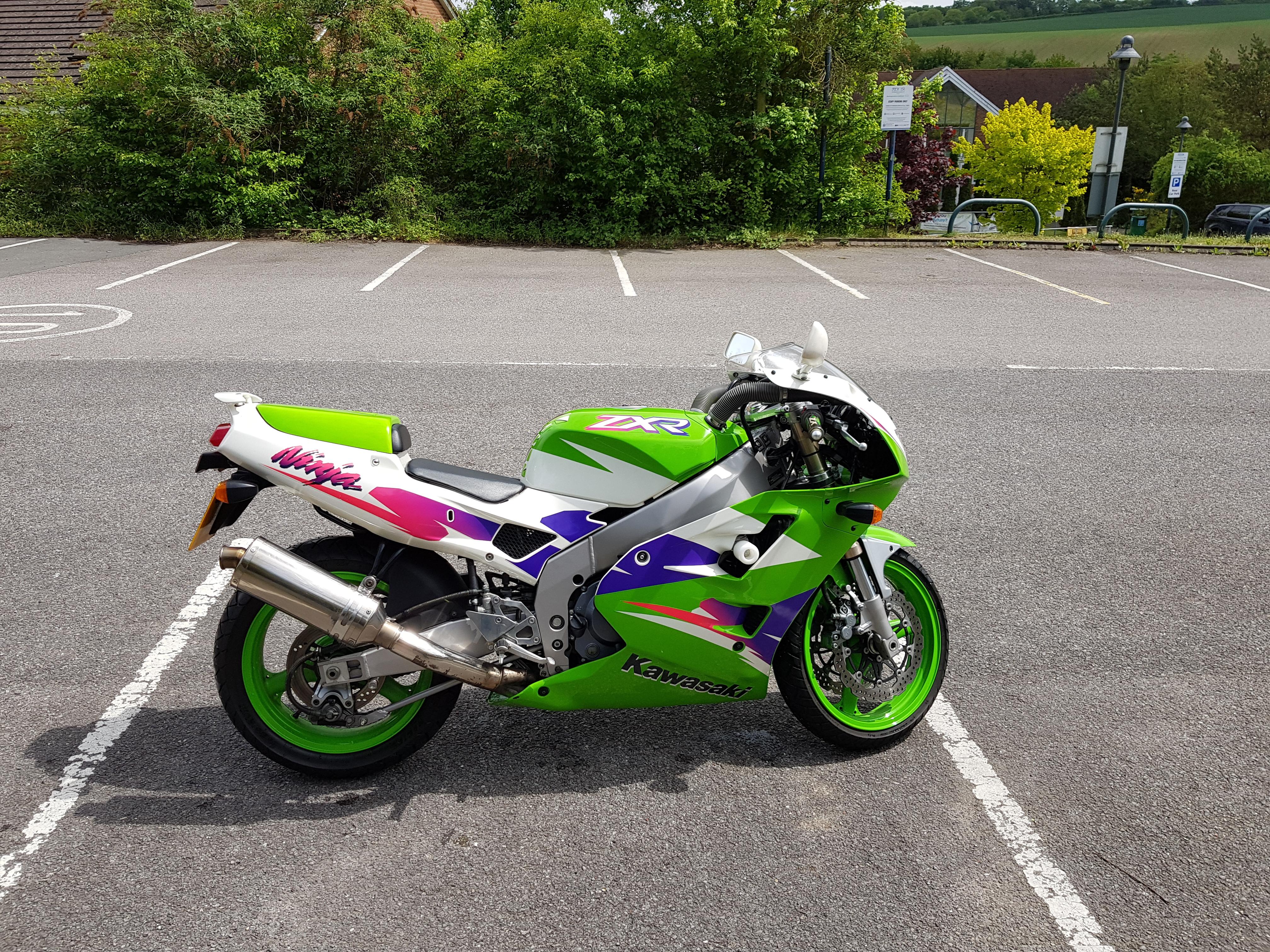 My 98 zxr400 with 4800 miles on the clock : r/Kawasaki