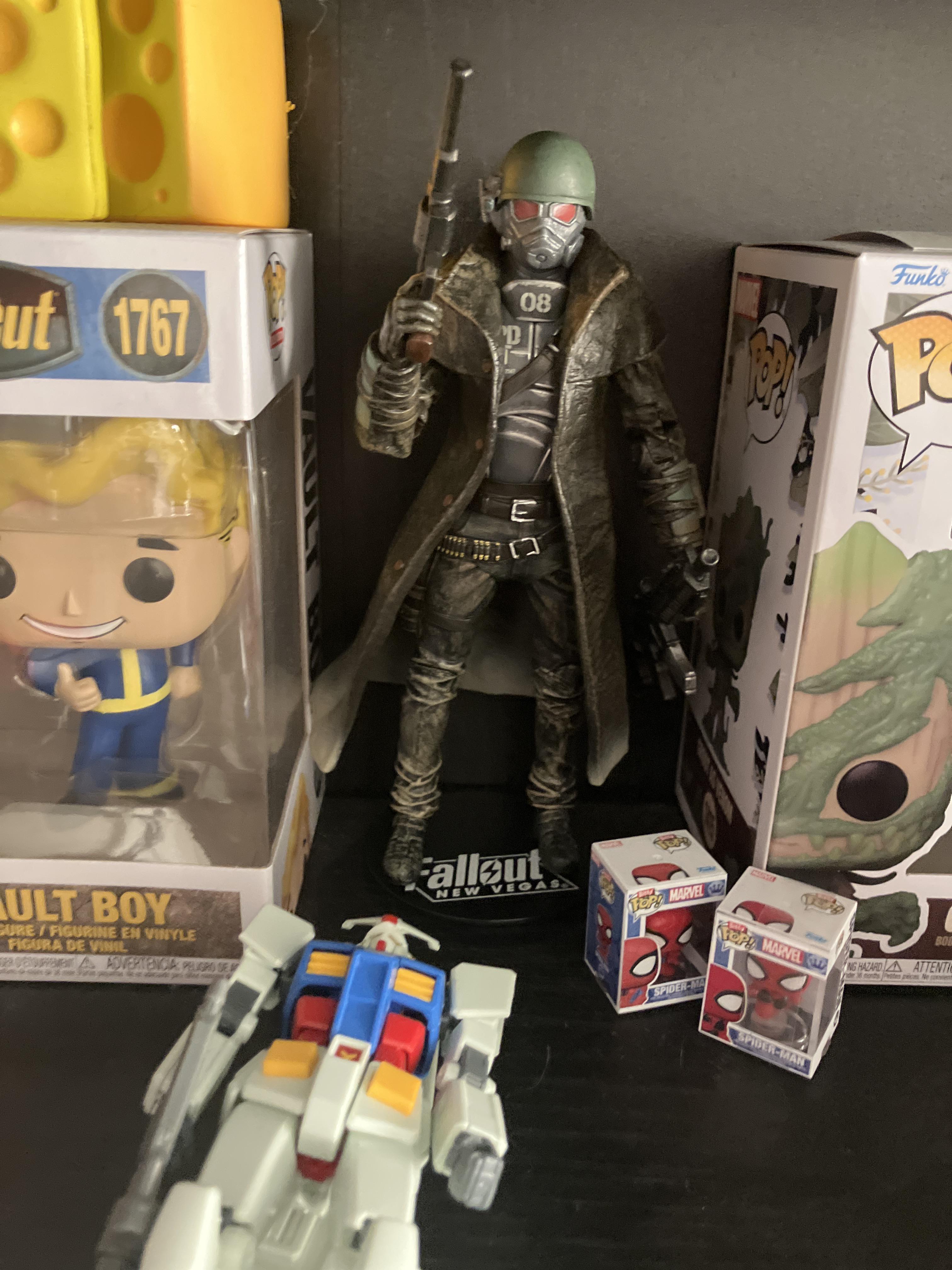 NCRレンジャーのアクションフィギュア : r/Fallout
