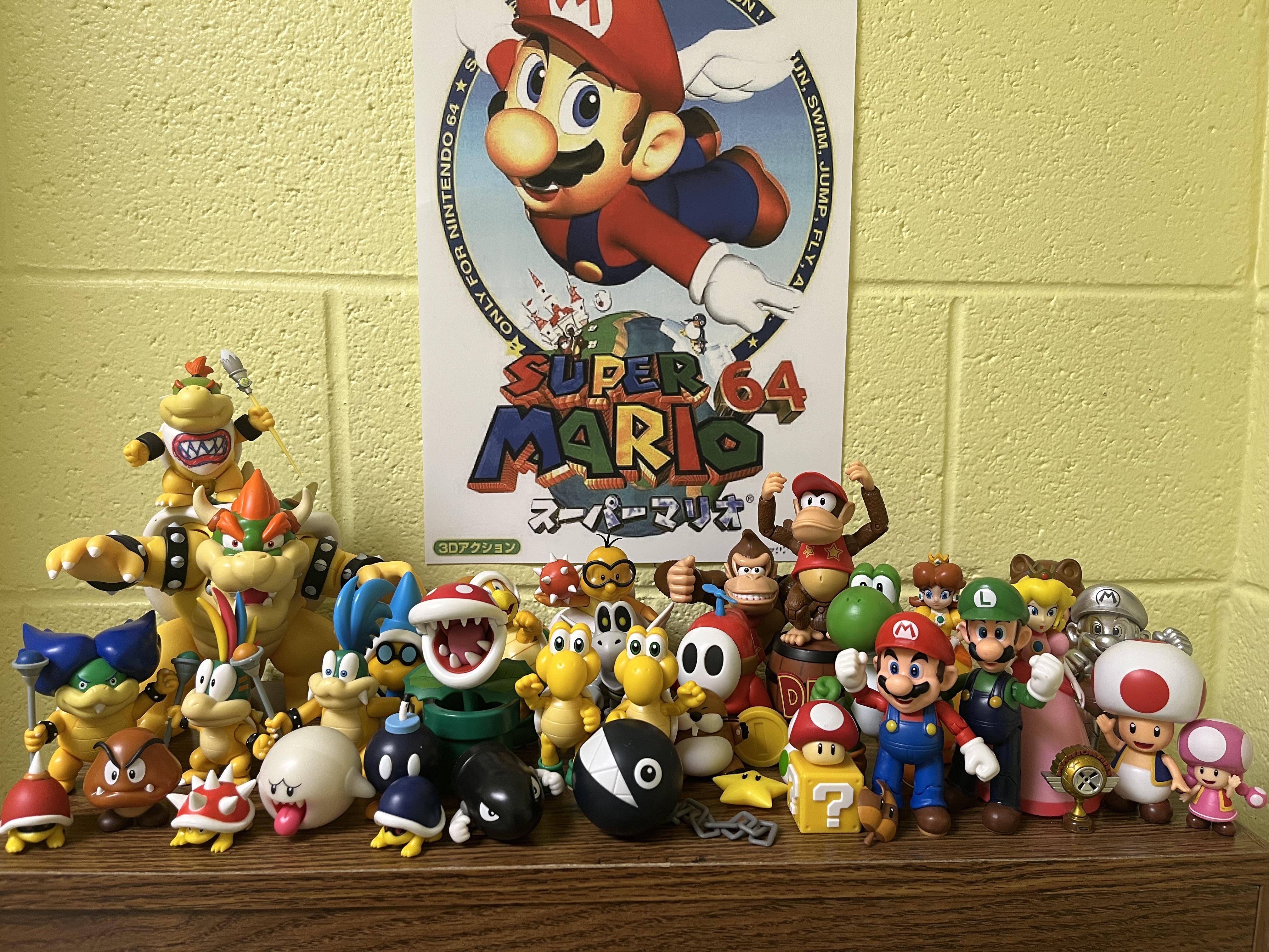 俺のオフィスに飾ってある、ワールドオブニンテンドーのマリオ