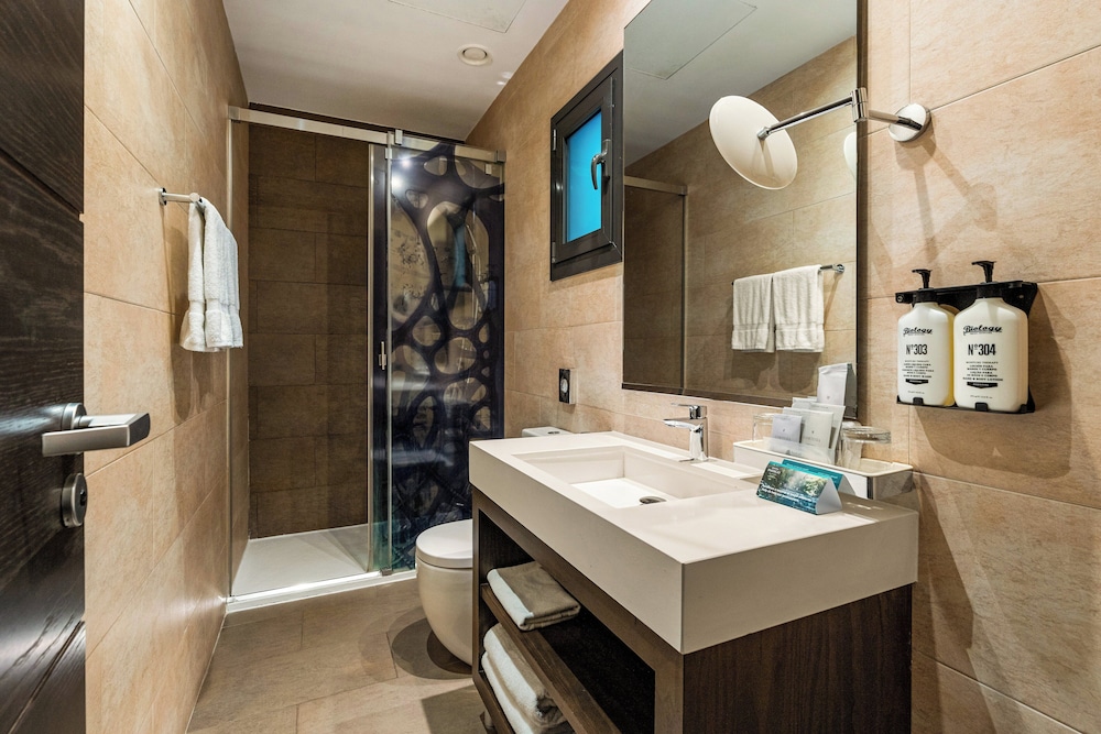 ホテル インディゴ バルセロナ - プラザ カタルーニャ by IHG】- 海外