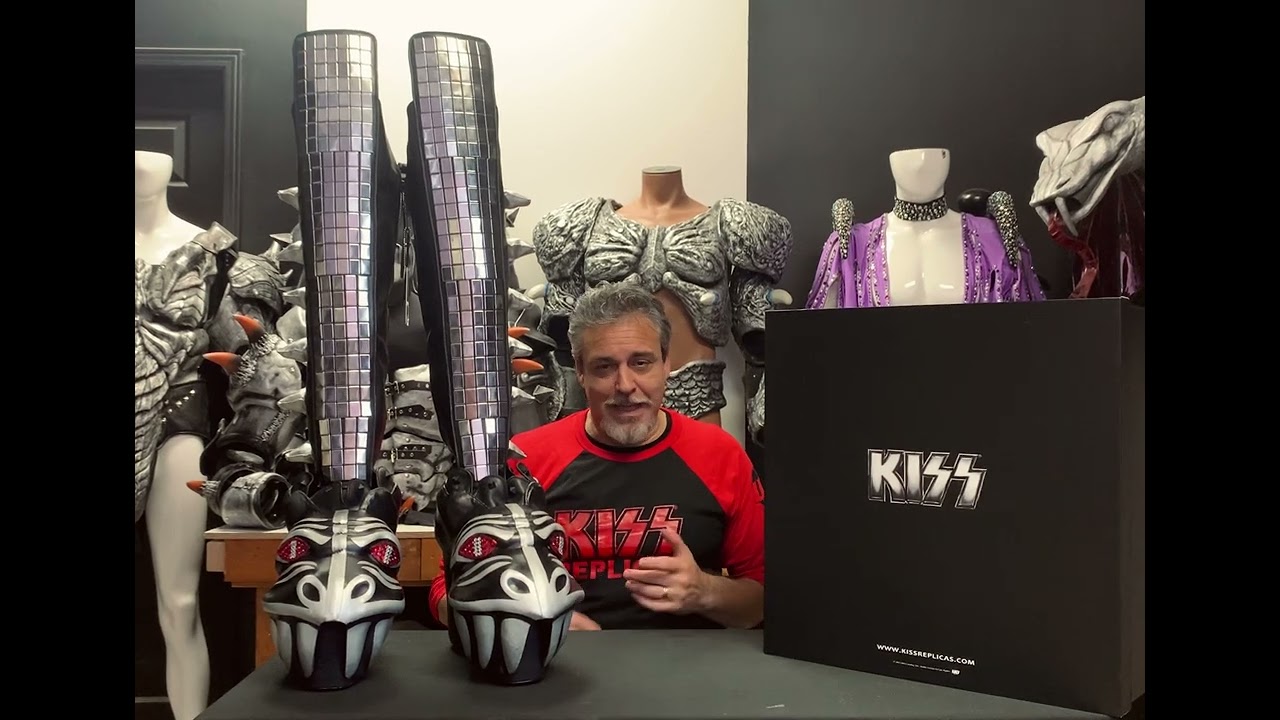 KISS: The Demon LOVE GUN Official Boots