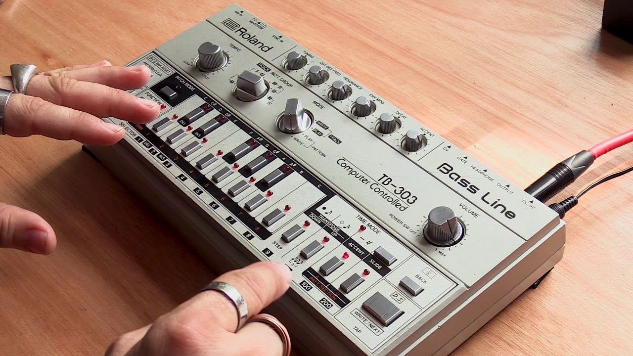 Roland Bass Line TB303: How To Get Started - YouTube