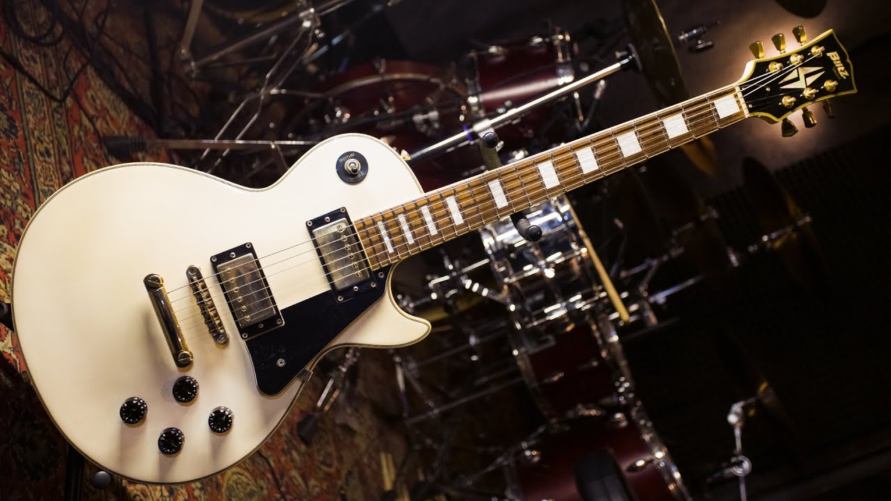 Blitz by Aria Pro II Les Paul White - YouTube