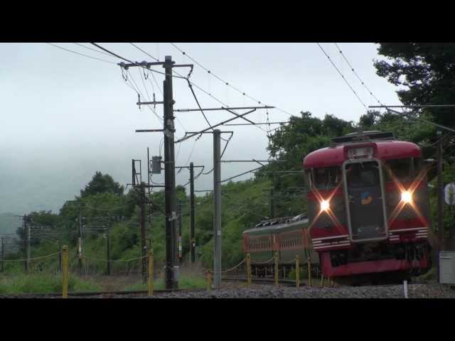 しなの鉄道 快速169系 初の12両編成号 - YouTube