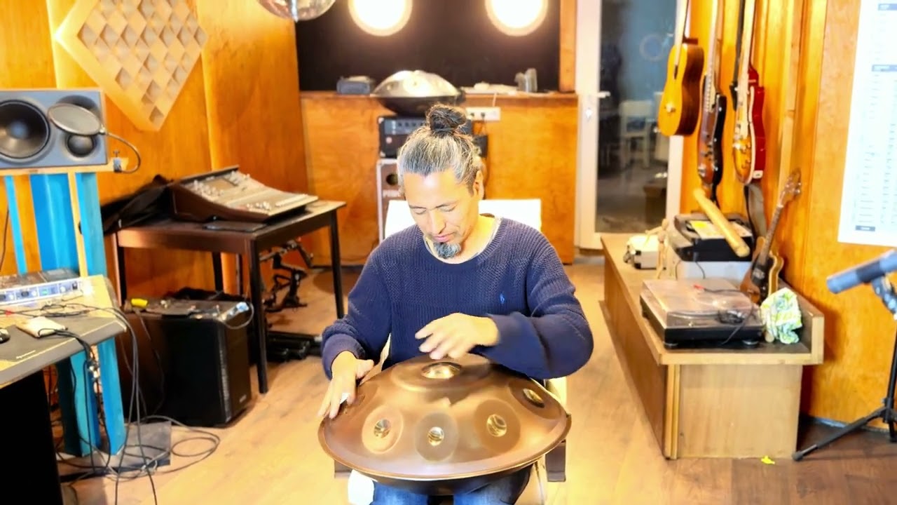 F#2 Nordlys 15 Handpan played by Rafael Sotomayor | Opsilon