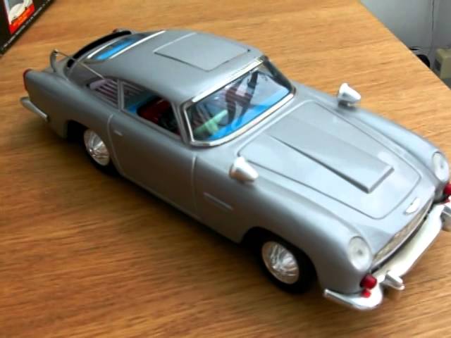 Gilbert Aston Martin - YouTube