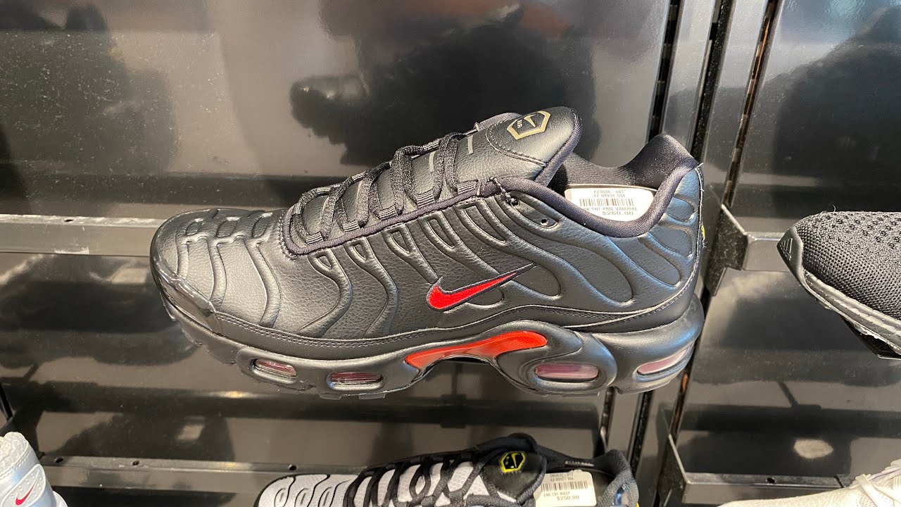 Nike Air Max Plus Premium “Bred” (Black/ Black/ Metallic Gold