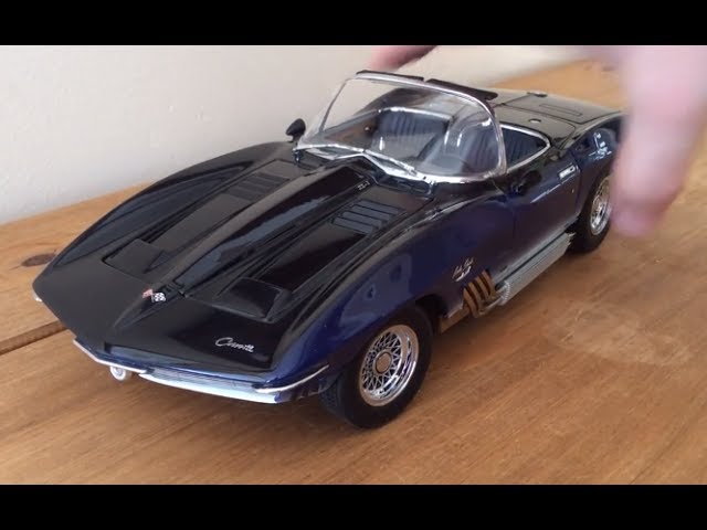 Review: AUTOart 1:18 1961 Chevrolet Corvette Mako Shark - The