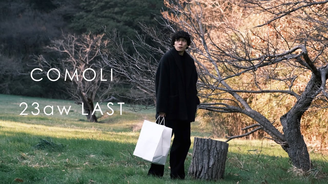 COMOLI】カシミヤ和紙ハンドタートルネックニットの手編み加減たるや