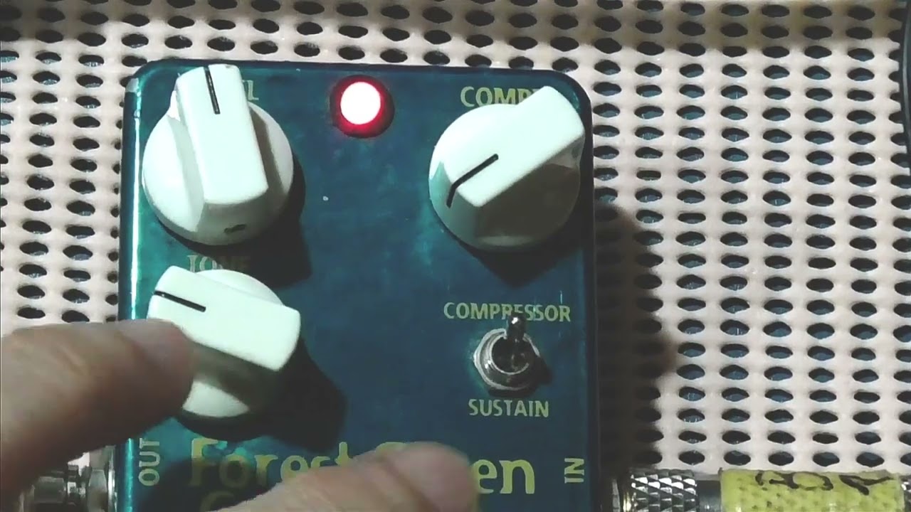 MAD PROFESSOR Forest Green Compressor：教えて！TOSHIさん - YouTube