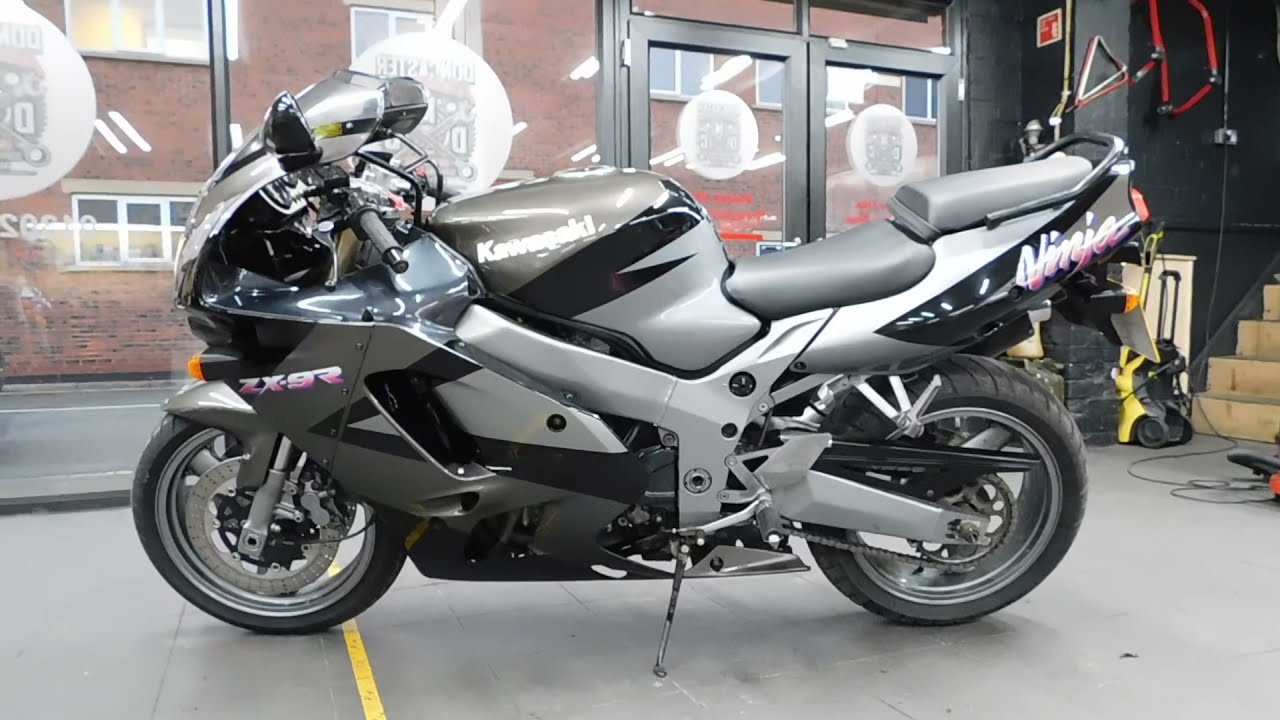 VERY BEAUTIFUL Kawasaki ZX9R 1996 SOLD @ Doncaster Motorcycles