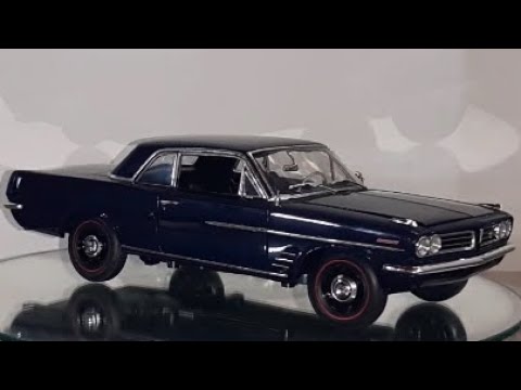 Review of a 1963 Pontiac Le Mans in the 18th scale, by Highway 61